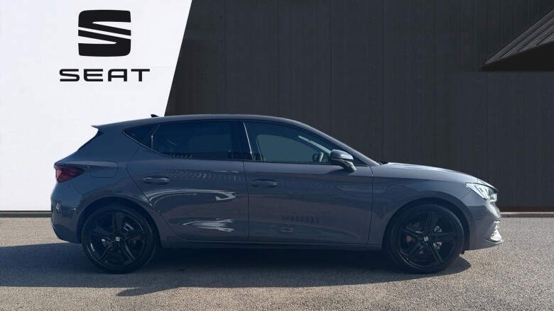 SEAT Leon 1.5 TSI 150 FR Black Edition 5dr [DAP] Petrol Hatchback